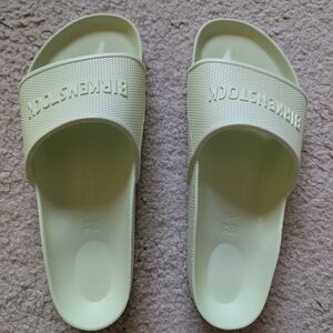 Birkenstock Barbados Essentials Slides - Faded Lime